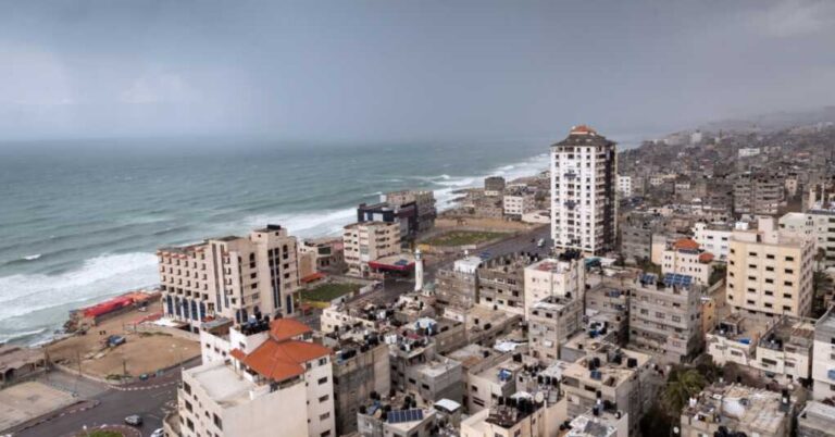 Weather Throws Biden’s Gaza Pier a 3rd Curveball, Military Steps In Weather Throws Biden’s Gaza Pier a 3rd Curveball, Military Steps In